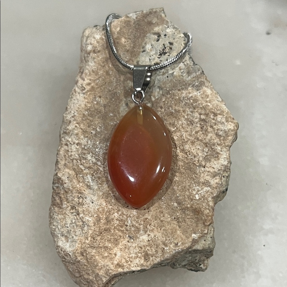 Carnelian Agate Pendant Necklace